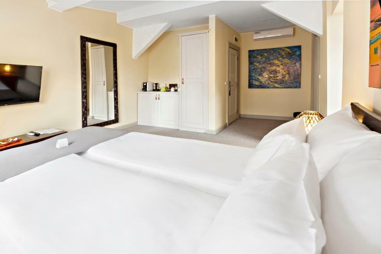 Superb Luxury Suites Belgrado Camera foto